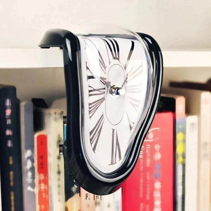 Schmelzende Wanduhr im Dali-Stil - Kreative Tischuhr - Surrealistisches Design für Zuhause und Büro