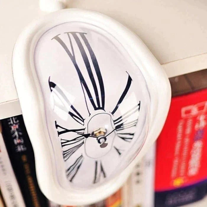 Schmelzende Wanduhr im Dali-Stil - Kreative Tischuhr - Surrealistisches Design für Zuhause und Büro