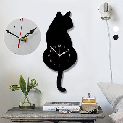 Wanduhr im Katzen-Design - Kreative Katzen-Pendeluhr - Dekorative Uhr für Wohnzimmer oder Kinderzimmer - Schwarz und Weiß